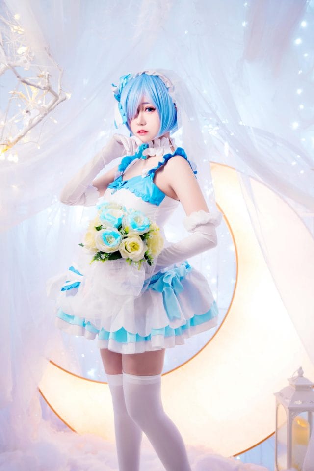 猫君君MaoJun英梨梨与蕾姆COS写真：清甜幼态系少女的双面角色演绎