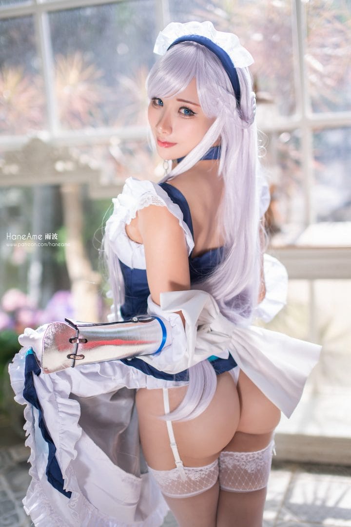 雨波_HaneAme cos《碧蓝航线》贝尔法斯特:白发女仆装的优雅还原