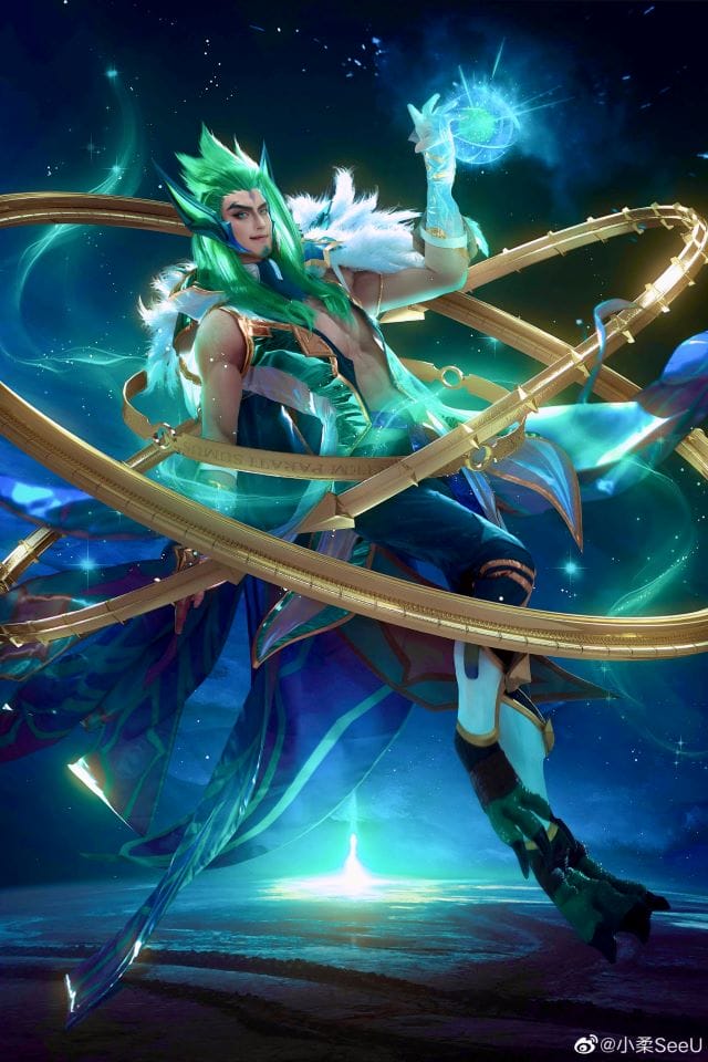 小柔SeeU与W小小白W合作星之守护者霞洛双人COS 紫粉星光下的英雄联盟情侣还原