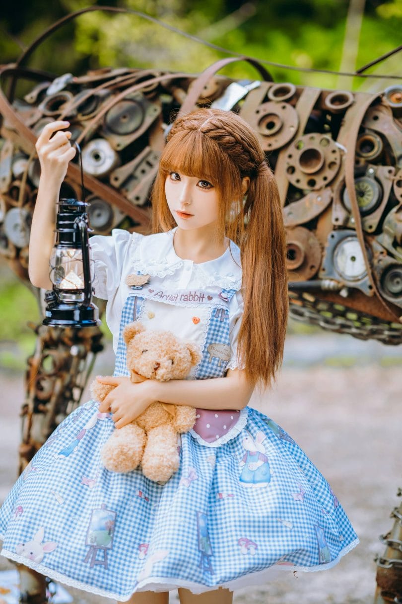 蠢沫沫公园Kigurumi人偶COS,金属马具与超大扑克牌道具组合实拍图集