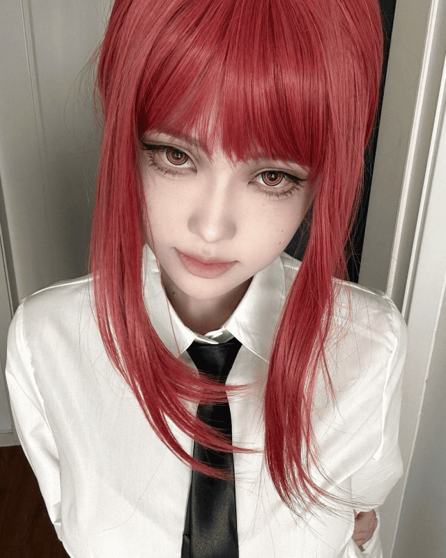 周仙仙耶cosplay链锯人玛奇玛，支配恶魔造型还原引发粉丝热议