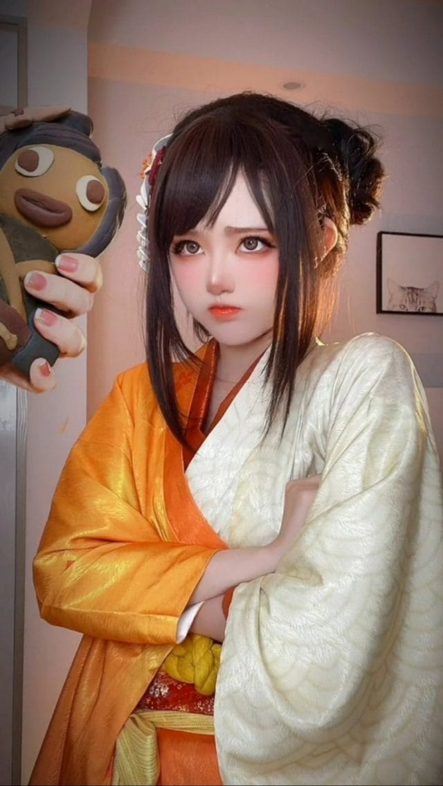 小柔SeeU王者荣耀COS写真：柔光质感下服装还原近乎完美