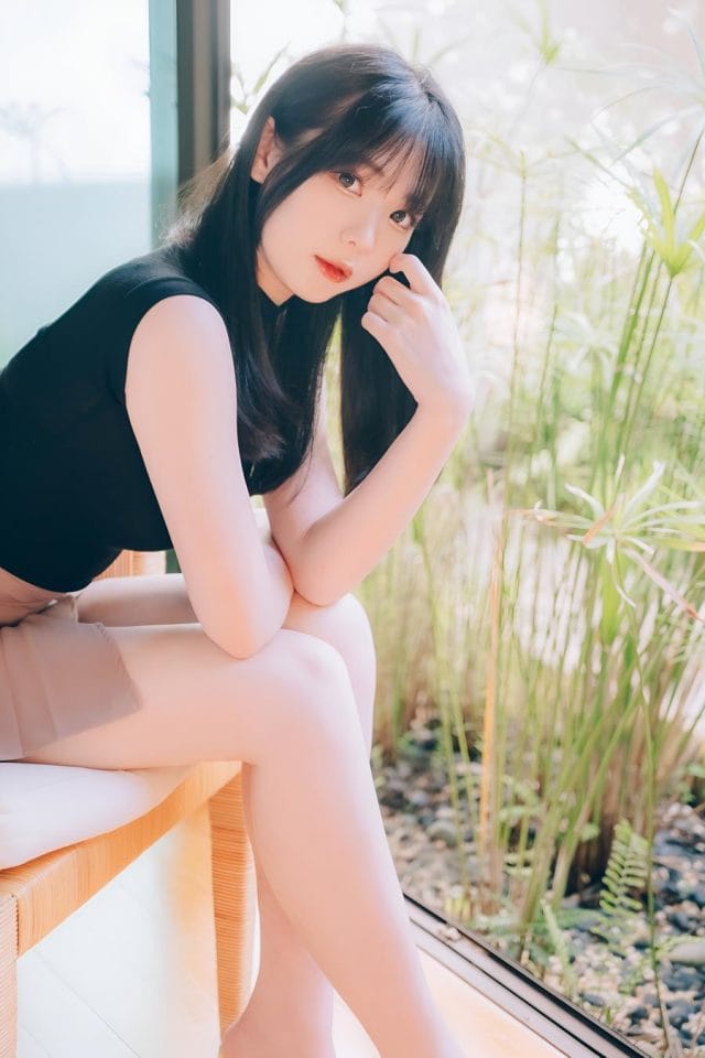 霜月shimo化身毒蛇兔女郎:《胜利女神:妮姬》妖姬角色的高还原COS写真