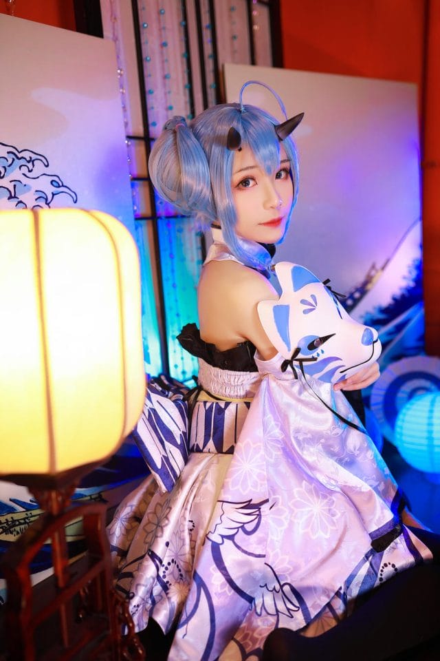 Tomoyo酱《碧蓝航线》柏COS 樱花场景还原重樱舰娘和风战袍