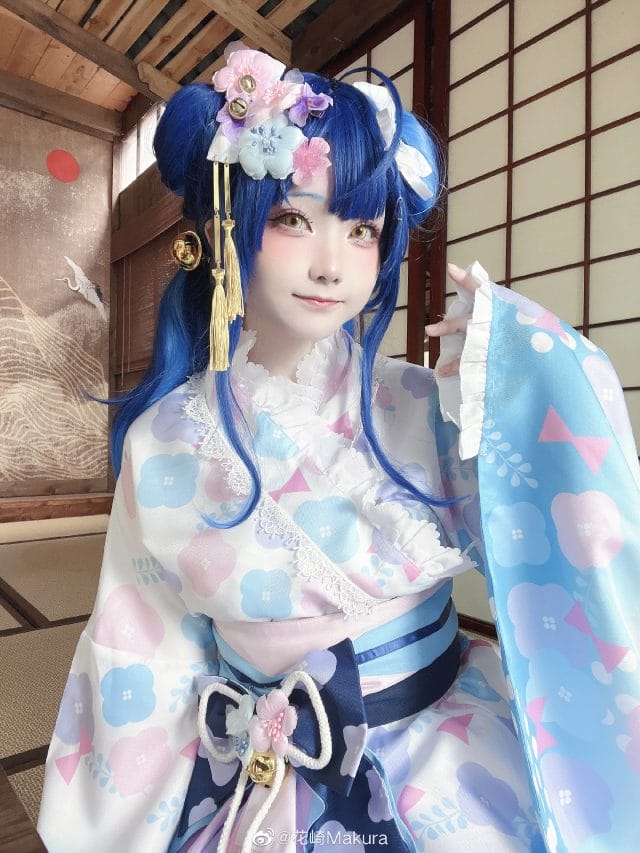 花崎Makura cos天宫心，彩虹社蓝发虚拟主播的甜系还原