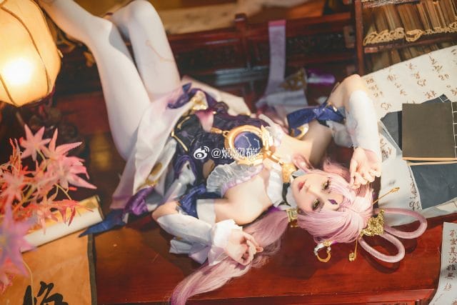 焖焖碳COS符玄写真,古典书房还原仙舟太卜司气质