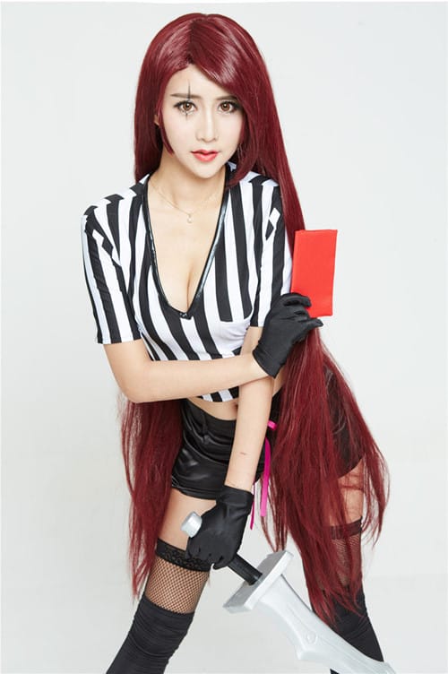 夏小薇Vivi《英雄联盟》厄运小姐COS图集：红发双枪海盗风造型还原，附艾希卡特琳娜多角色写真