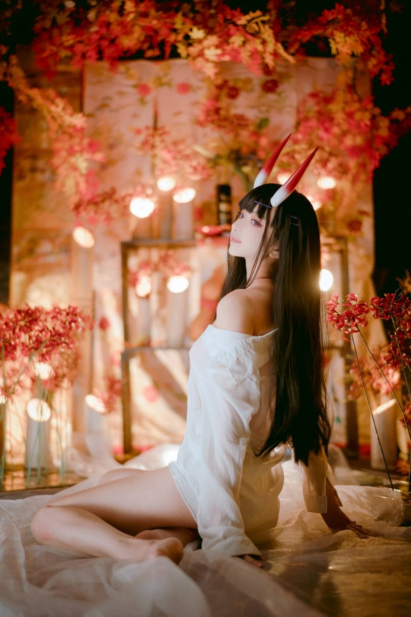 Shika小鹿鹿碧蓝航线能代COS写真,服饰细节扎实,角色气质沉稳