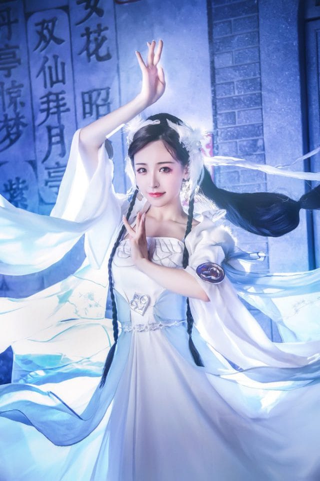 紫颜颜sweet COS楚留香传奇苏蓉蓉，古装扮相还原盗帅红颜