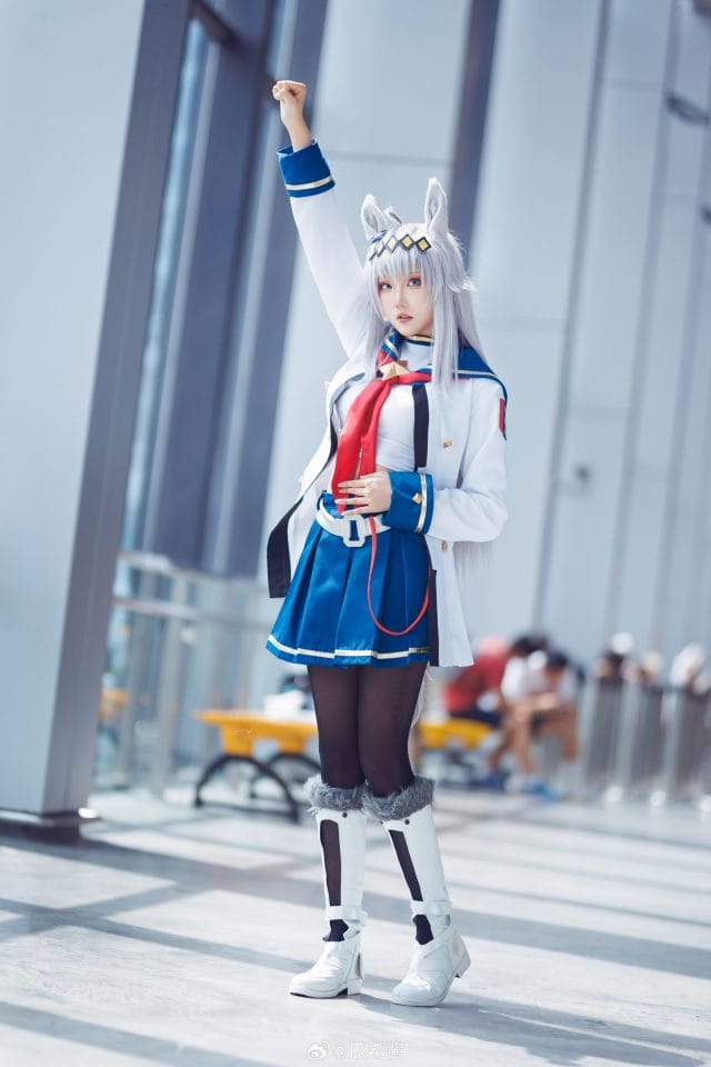 瓜希酱COS赛马娘小栗帽，海军风造型还原活力少女