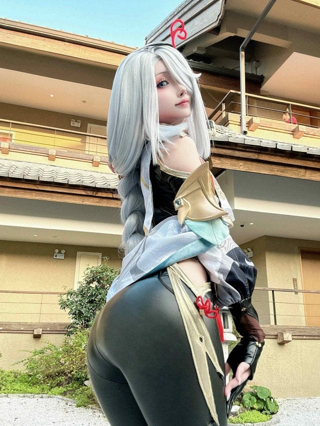 rioko凉凉子申鹤cosplay:仙气满溢的原神角色还原
