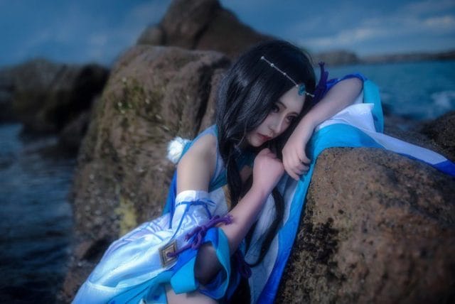 _Azusaa_ COS阴阳师八百比丘尼:白紫华服下的永生占卜师和风写真