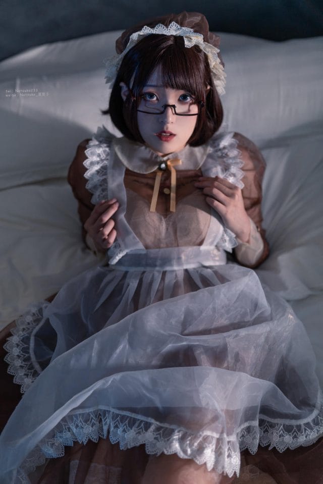 Natsuko夏夏子COS作品合集:碧蓝航线大凤护士与暗色系吉他妹妹的双面演绎