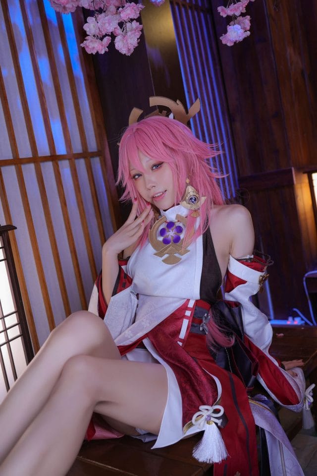 水淼aqua《原神》八重神子COS，粉紫和风造型还原狐族大巫女