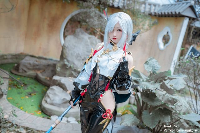 Kuuko_W原神申鹤COS写真 白色旗袍造型还原璃月仙家弟子
