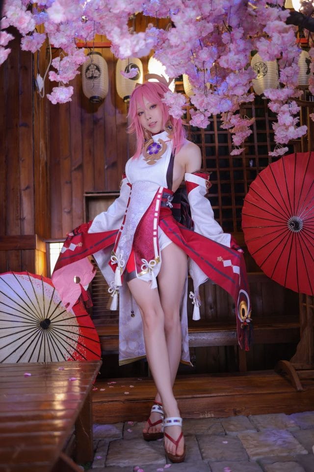 水淼aqua《原神》八重神子COS，粉紫和风造型还原狐族大巫女