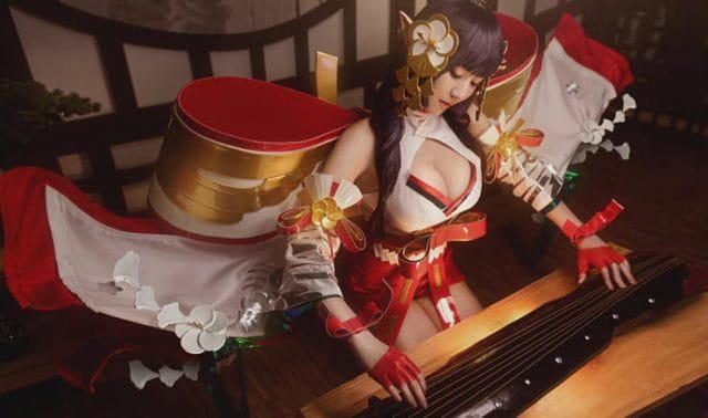 ArisaraKarbdecho传说对决狐灵巫女特尔安娜丝COS写真 红金配色梦幻还原