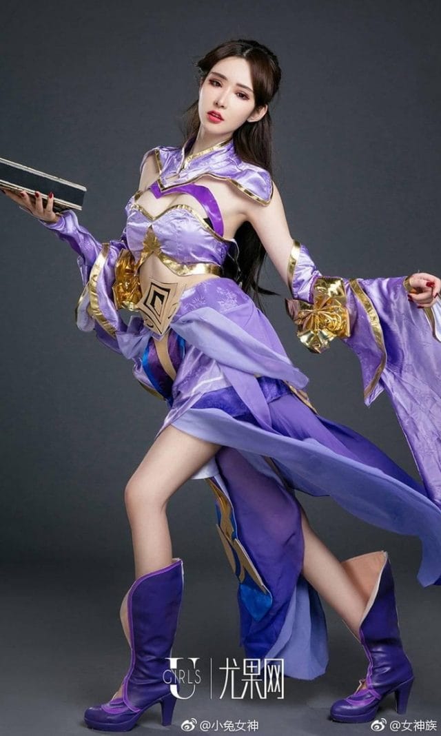 萌琪琪Irene王者荣耀露娜COS 紫色战甲月光之女造型高还原