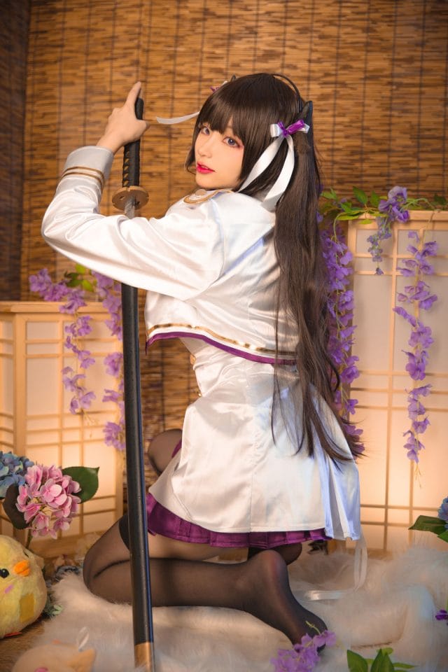 起司块wii魅魔束缚cos图集，系列第三部展现妖娆暗黑造型