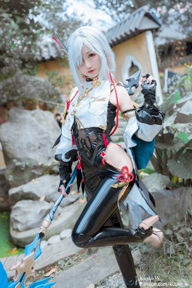 Kuuko_W原神申鹤COS写真 白色旗袍造型还原璃月仙家弟子