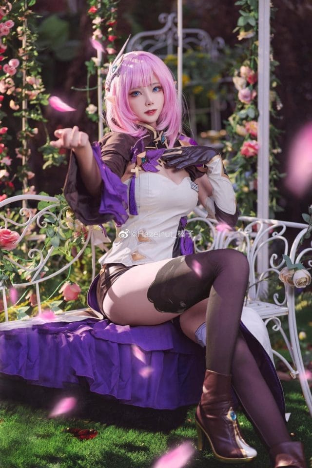 Hazelnut_榛子崩坏3爱莉希雅COS写真:粉色假发暖光布景还原妖精气质