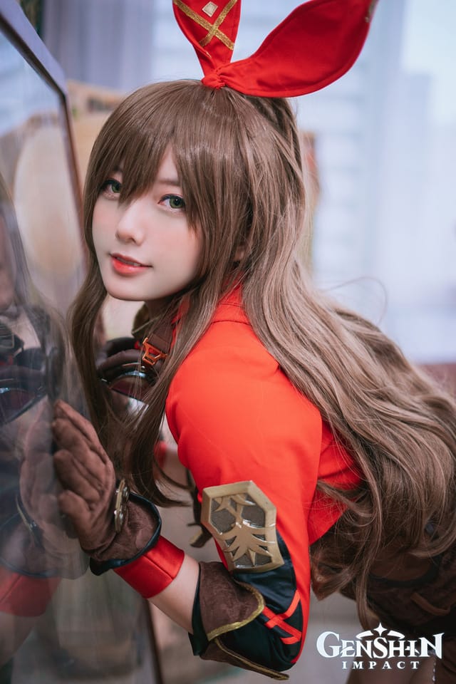 MessieHuang原神安柏COS，户外实景还原侦察骑士的元气少女感