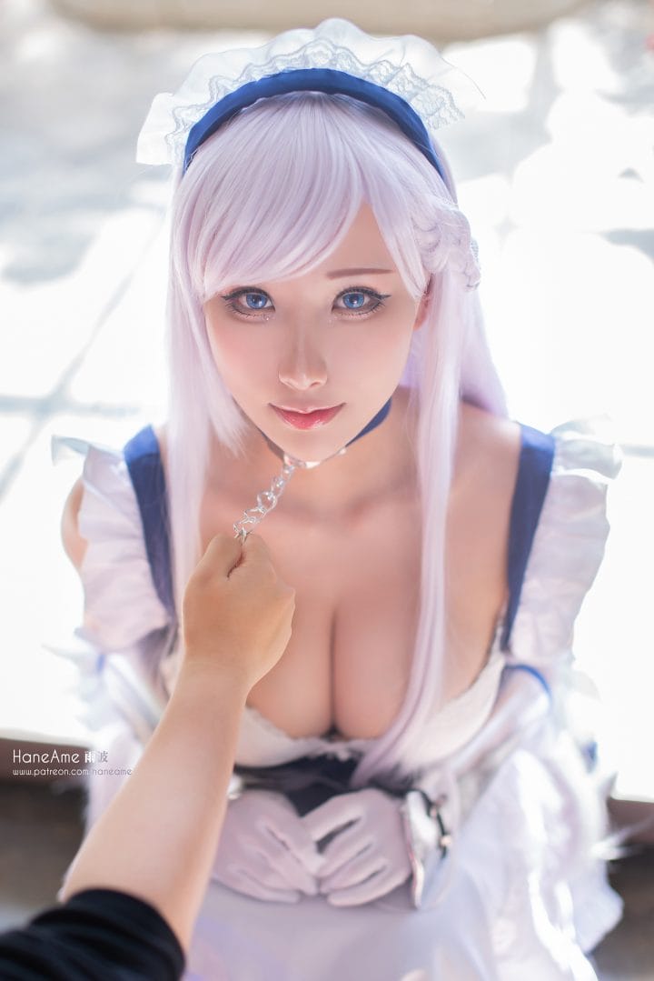 雨波_HaneAme cos《碧蓝航线》贝尔法斯特:白发女仆装的优雅还原