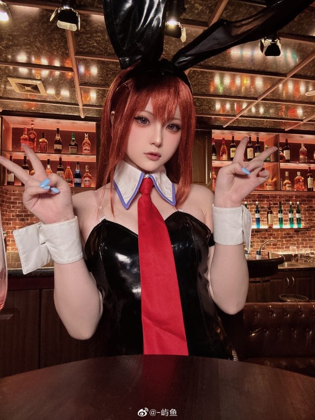 屿鱼COS《命运石之门》牧濑红莉栖,经典兔女郎造型演绎天才少女魅力