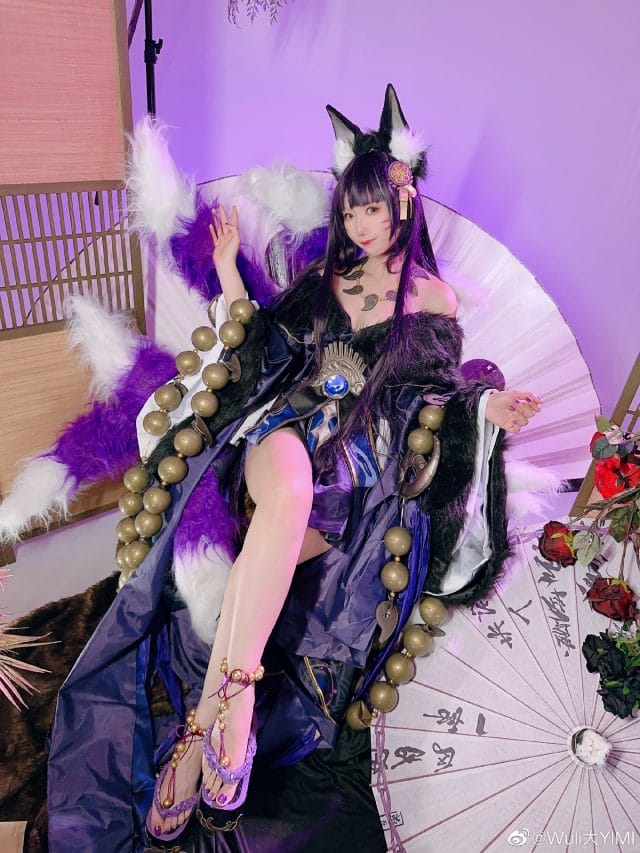 Wuli大YIMI《碧蓝航线》武藏COS，深紫和服狐耳造型