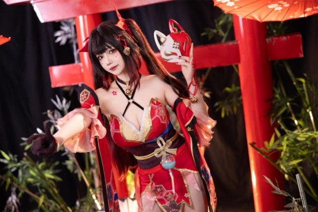 雪晴astra cosplay星穹铁道花火：红衣和风造型还原假面愚者神韵