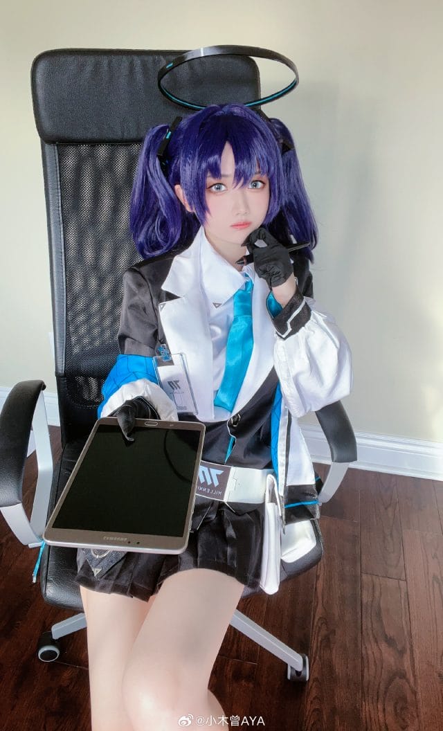 小木曾AYA cos蔚蓝档案早濑优香:蓝紫双马尾还原游戏形象