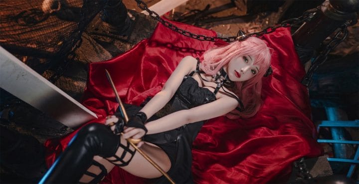 阿璇学妹COS女版阿尼亚,约尔刺客服演绎《间谍×过家家》成长系造型