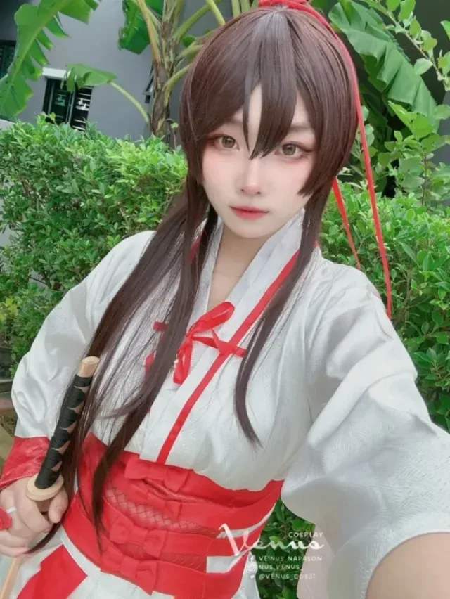 Venus地狱乐COS：山田浅卫门佐切冷静武士气质与温柔内心还原