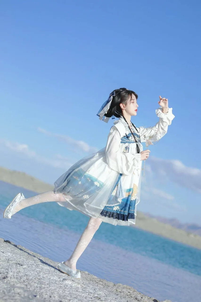 仓大佬海上生明月