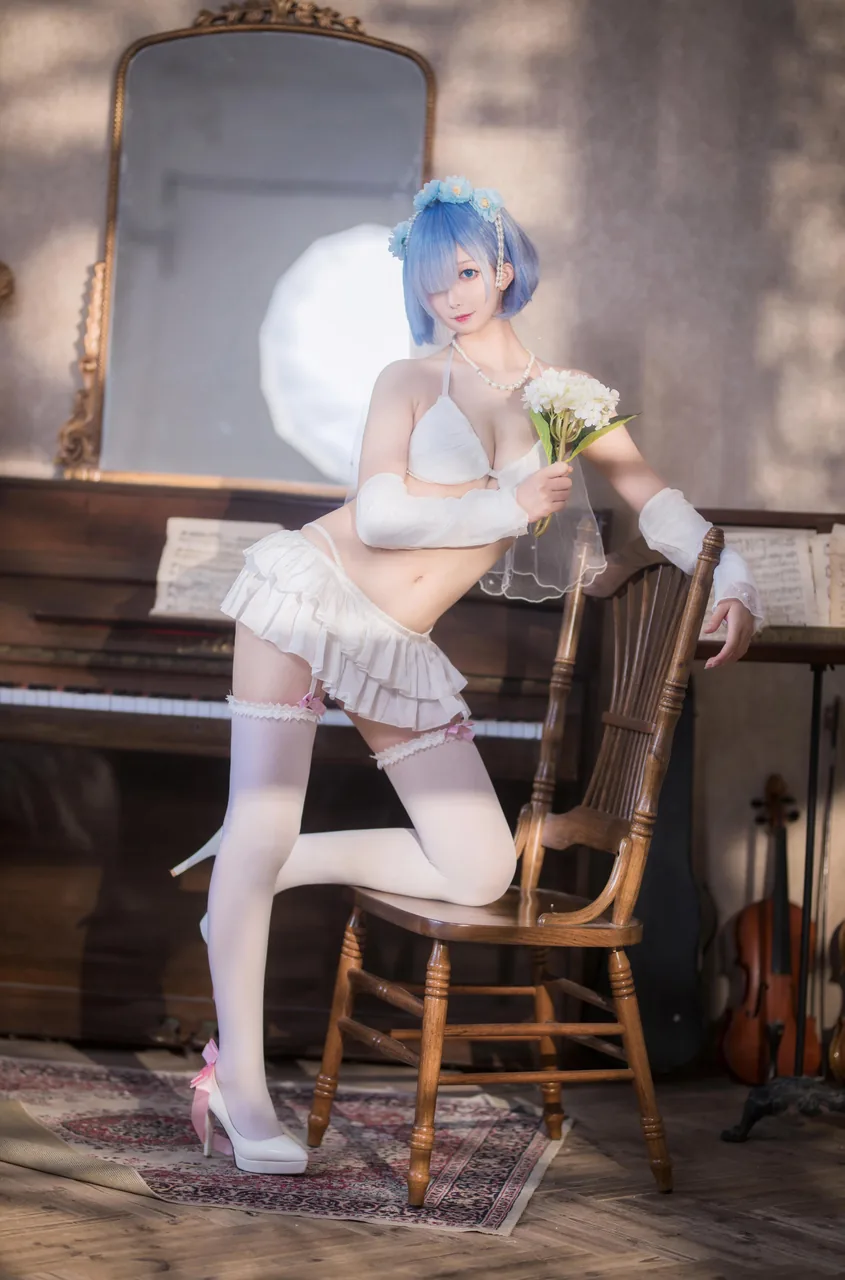 封疆疆蕾姆花嫁