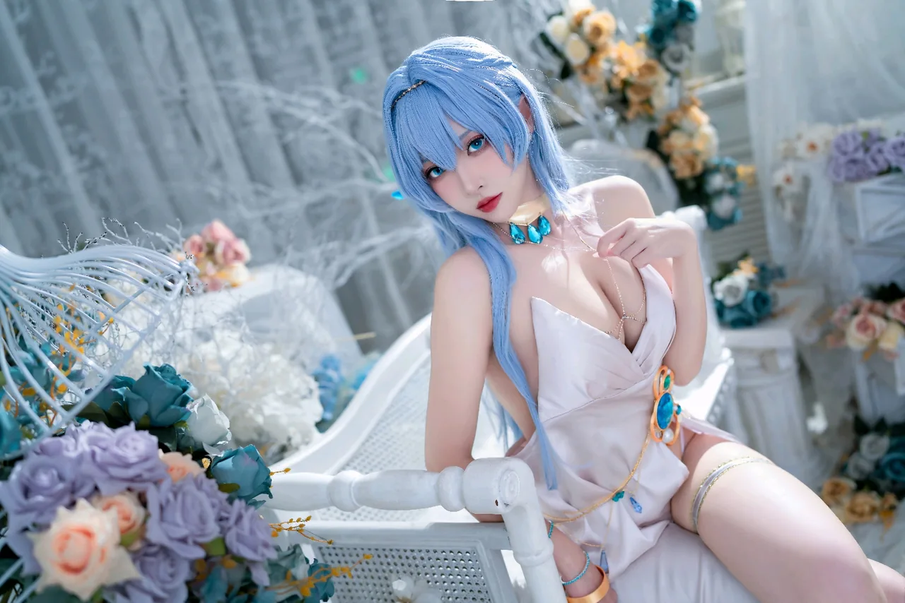 宫本桜海伦娜礼服