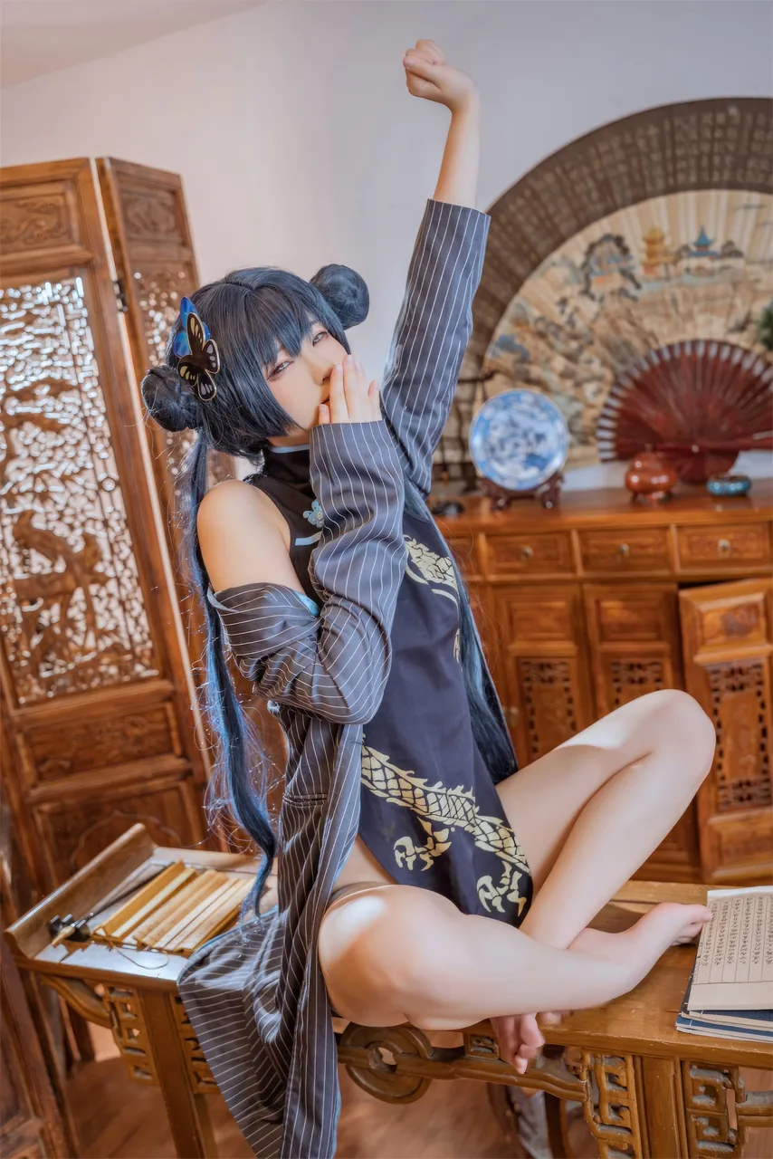 Quan冉有点饿妃咲