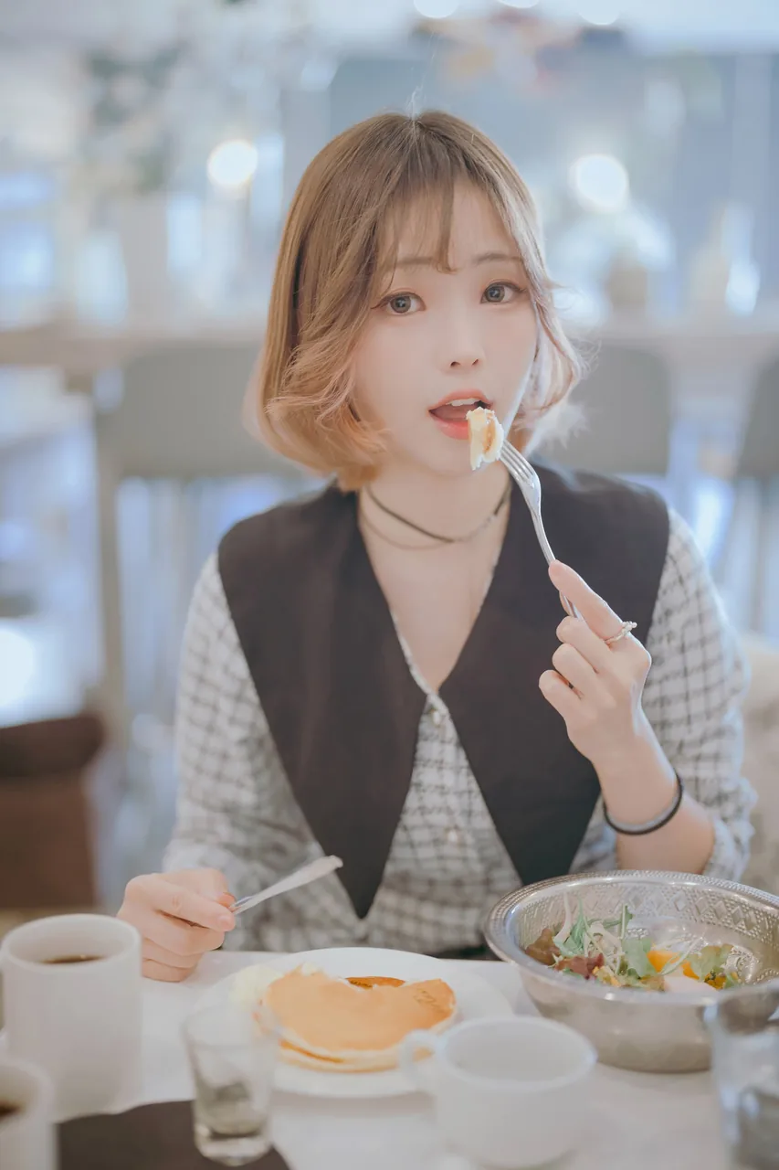 Elyee子New Year’s Date新年約會