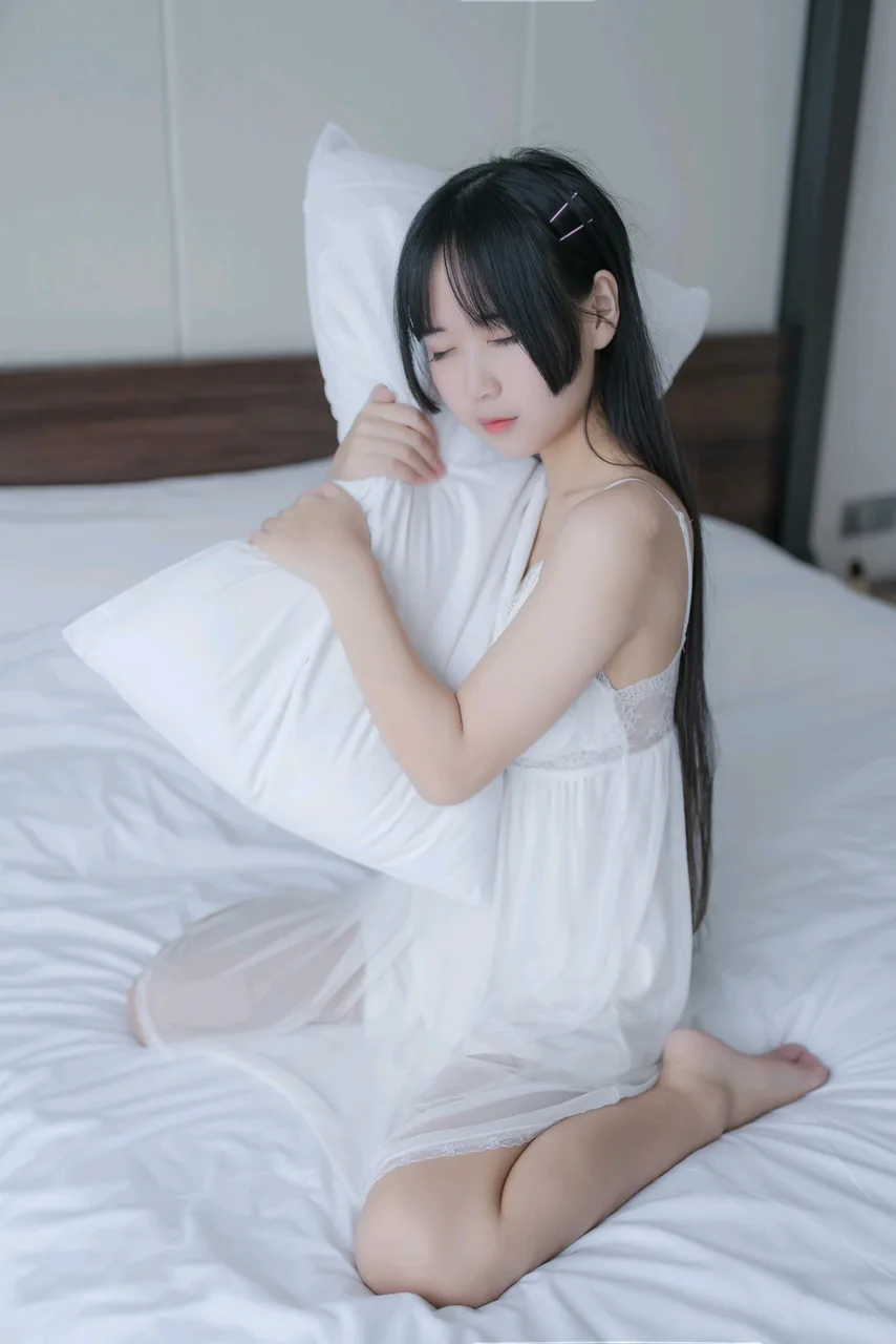 萌芽儿白色私房