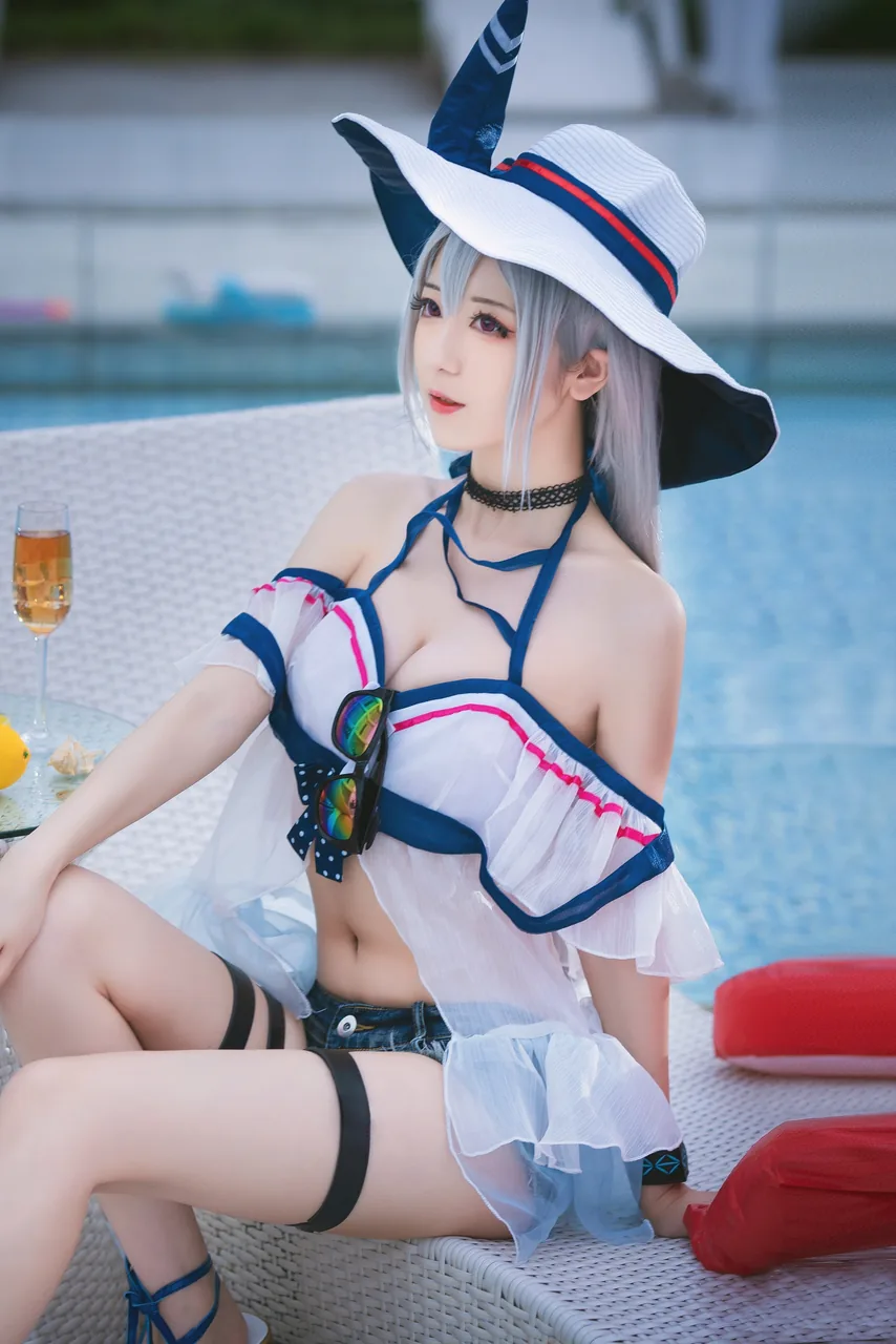 弥音音明日方舟 斯卡蒂泳装