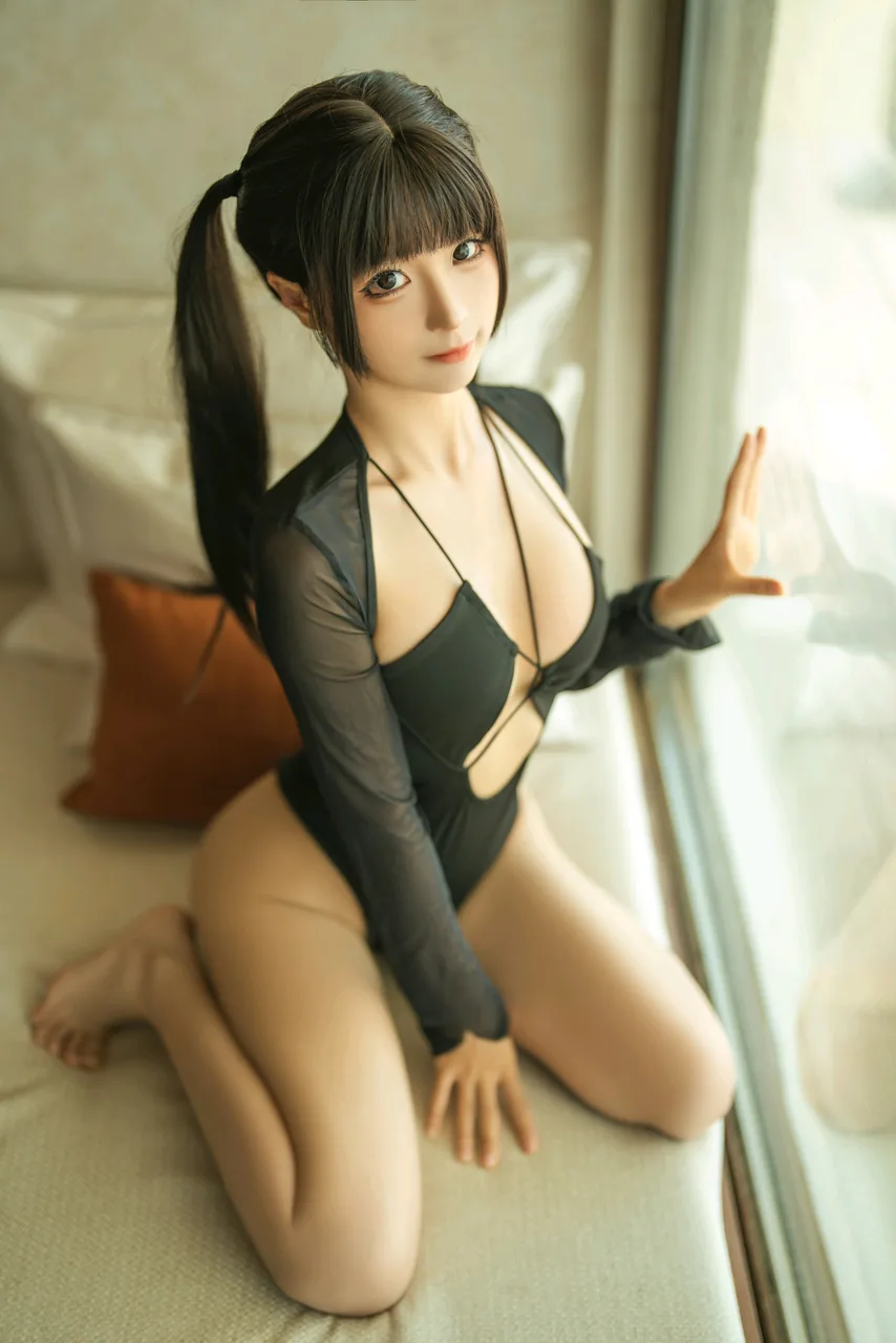 蠢沫沫室内比基尼