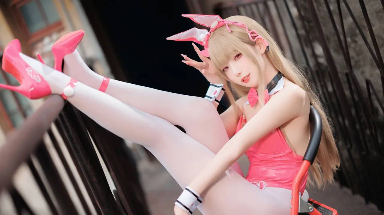 封疆疆毒蛇兔女郎