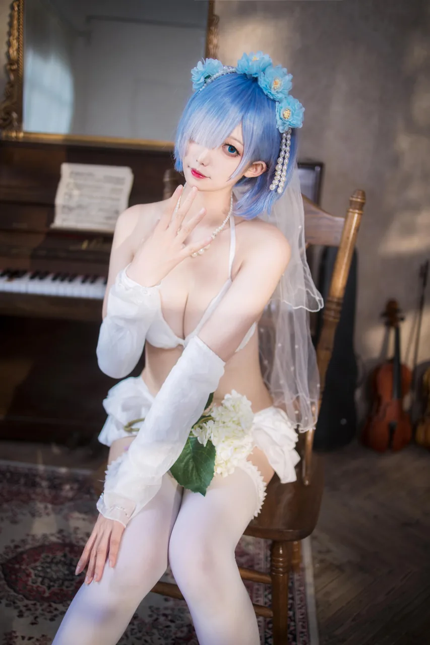 封疆疆蕾姆花嫁