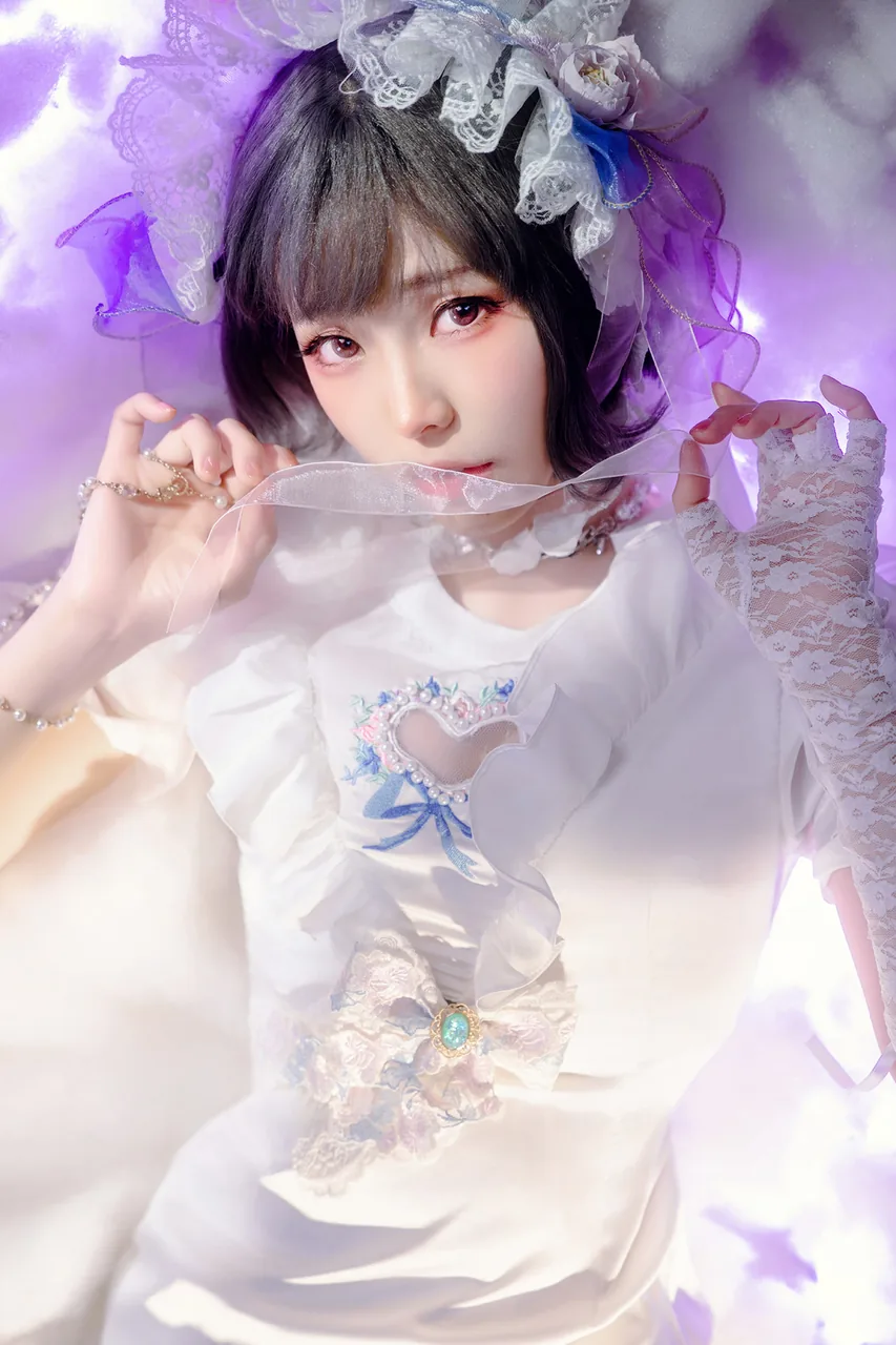 Elyee子Cloudy Dreaming雲朵夢境
