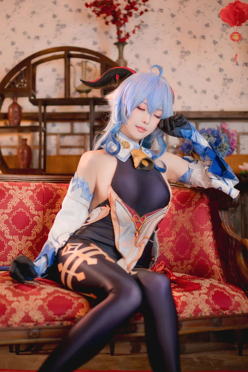 Elyee子甘雨