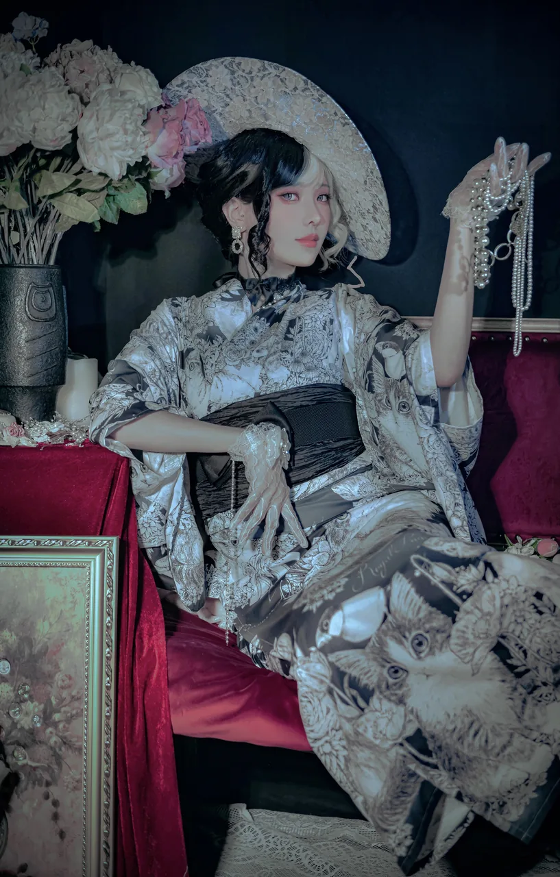 ElyHalloween Witch