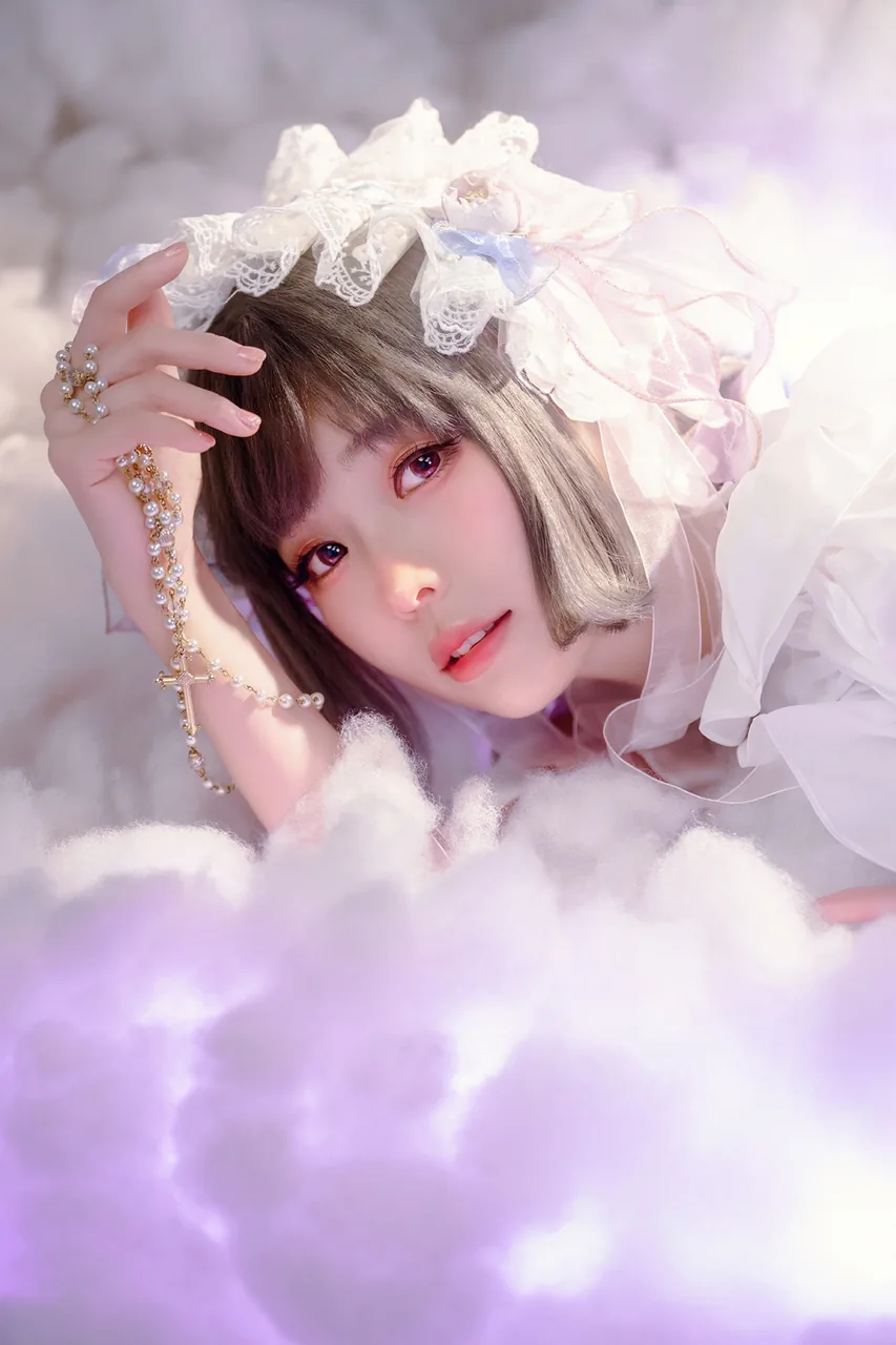 Elyee子Cloudy Dreaming雲朵夢境