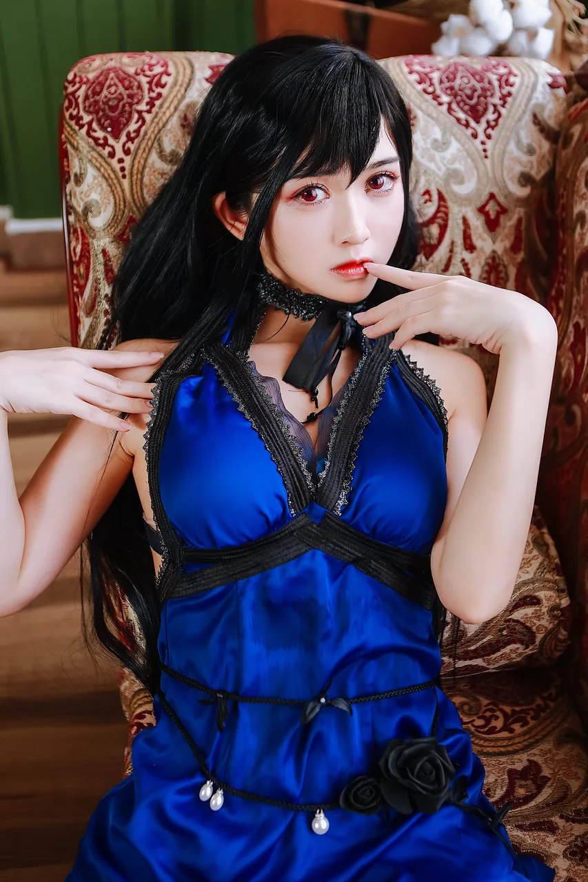 鳗鱼霏儿蒂法礼服