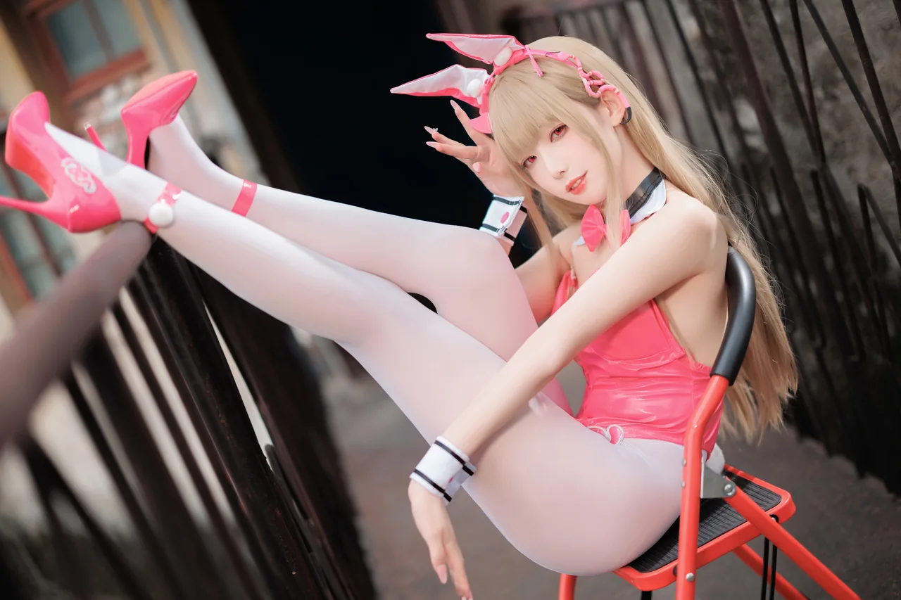 封疆疆毒蛇兔女郎