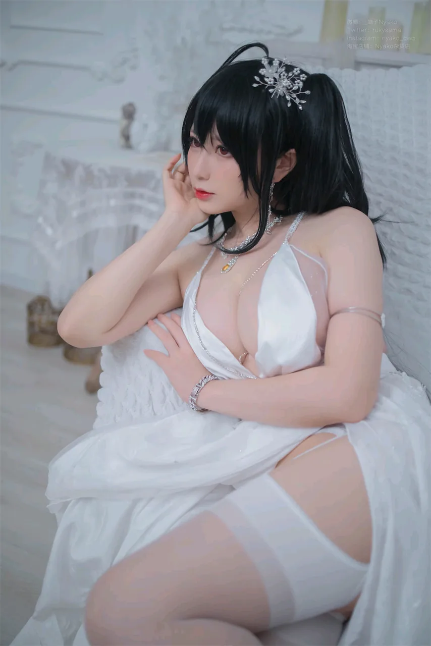 Nyako喵子大凤纯白婚纱
